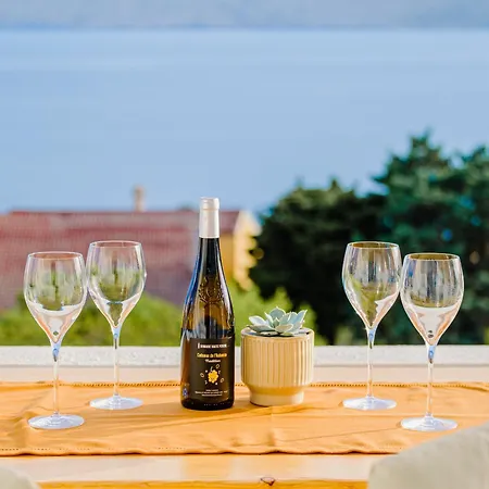 In Azur * Novi Vinodolski