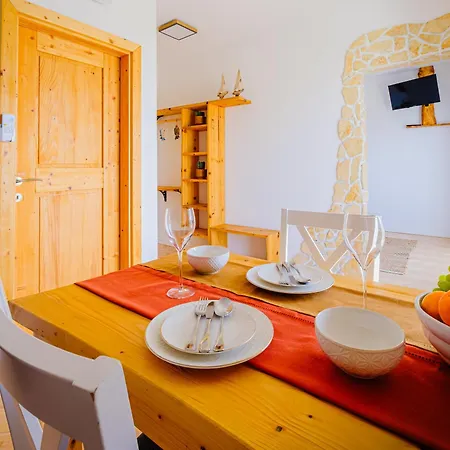 In Azur Πανσιόν Novi Vinodolski