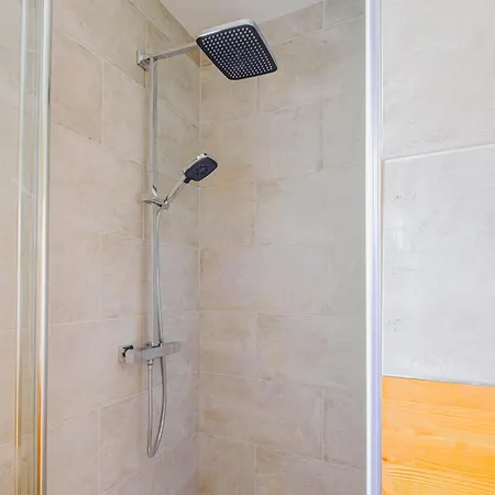 In Azur Πανσιόν Novi Vinodolski